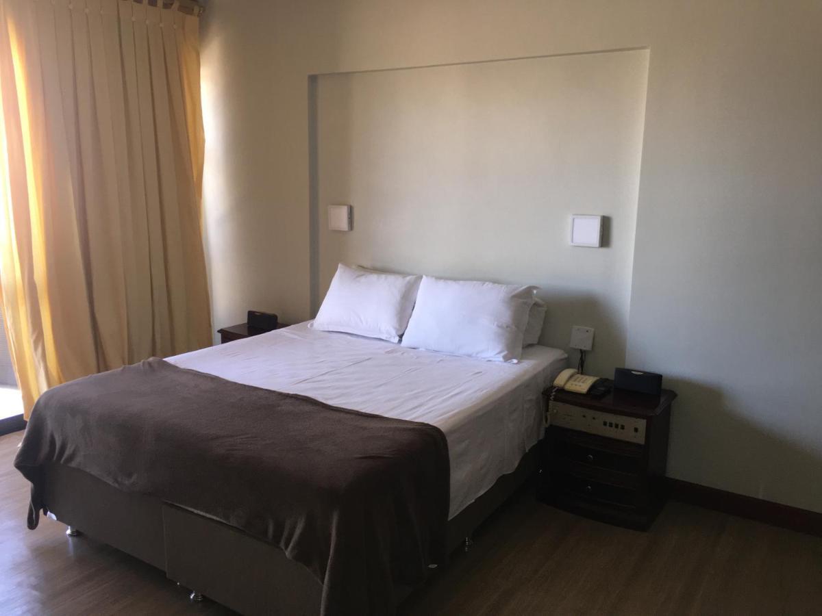 Apart Hotel No Coracao De Brasilia Kubitschek Plaza Bagian luar foto